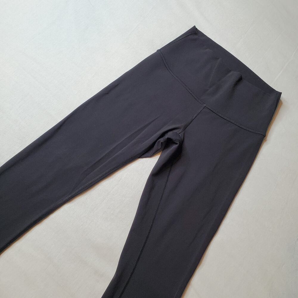 Lululemon Size 4 Wunder Under Hi-Rise 7/8 Tight Full-On Luxtreme 25 Black W5AWOS